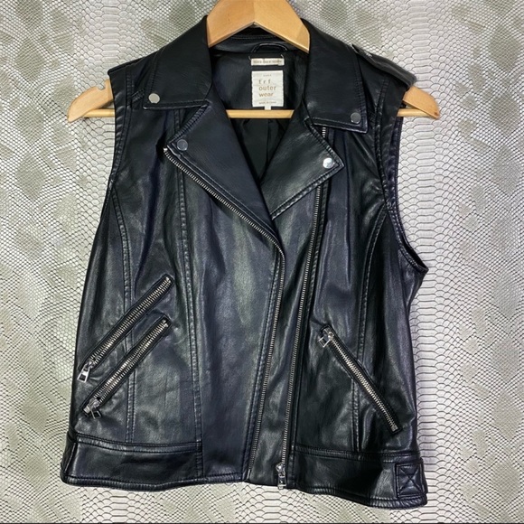 Zara Jackets & Blazers - Zara Black Leather Vest